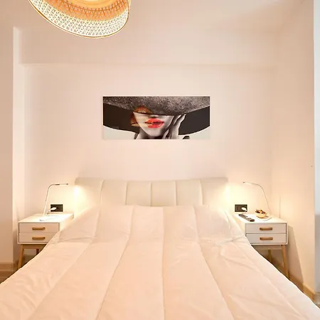 Prime 11 In Infinity - Parking * Mamaia