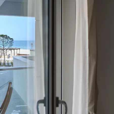 Prime 11 In Infinity - Parking * Mamaia
