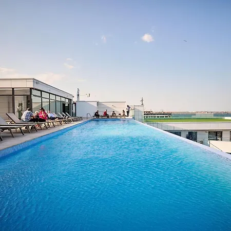 Prime 11 In Infinity - Parking Mamaia