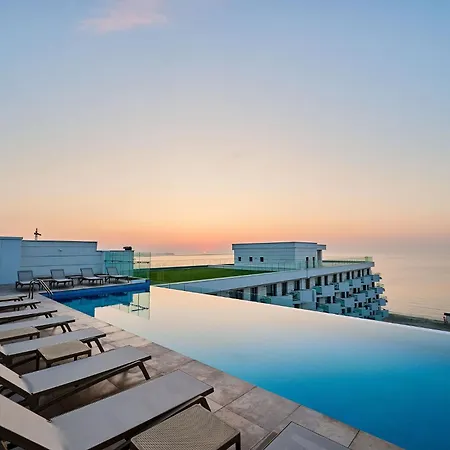 Prime 11 In Infinity - Parking Mamaia